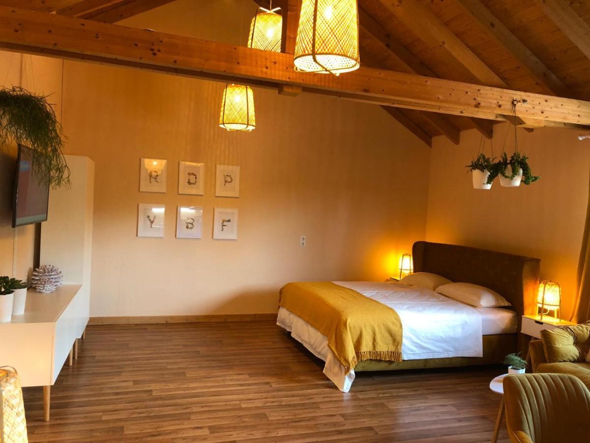 Ferienwohnungen Park Cafe Am Kurpark Bernkastel-Kues Kültér fotó